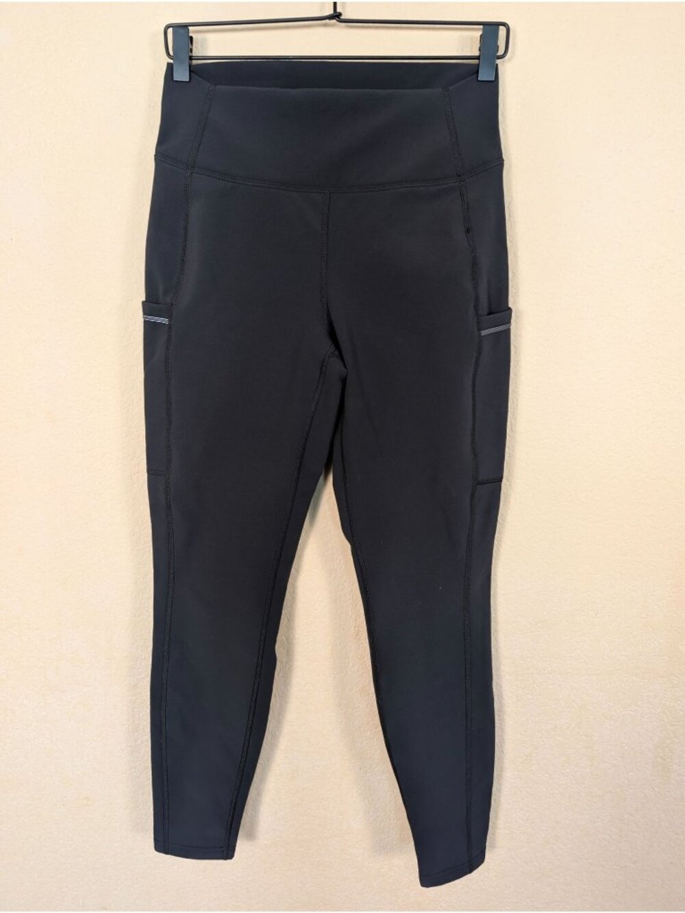 Kuhl Womans Frost Softshell Tight Fleece Lined hiking pants size 8 Base Layer